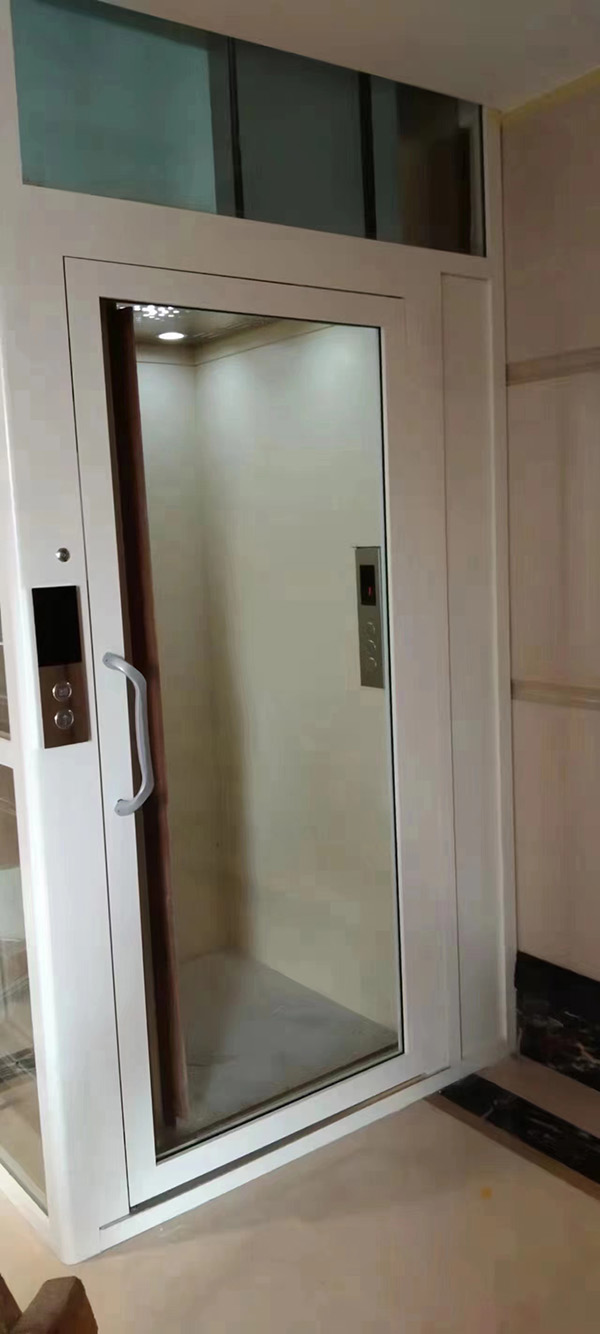 家用电梯